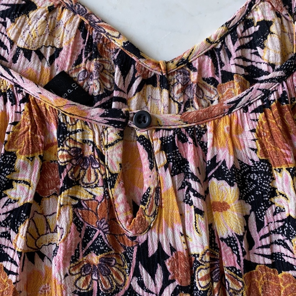 Volcom - Picture 6 of 10